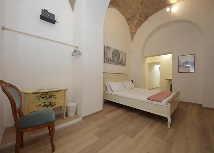 Ych-lovely Near Termini Station *